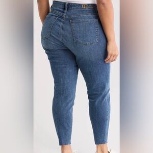 Kut from the Kloth plus Size Women's Blue Ankle Jeans 16W